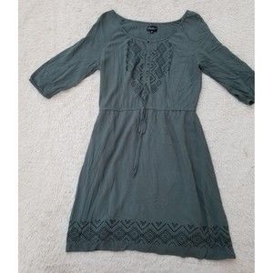 B Boutique By Evergreen Dress Green Size Medium